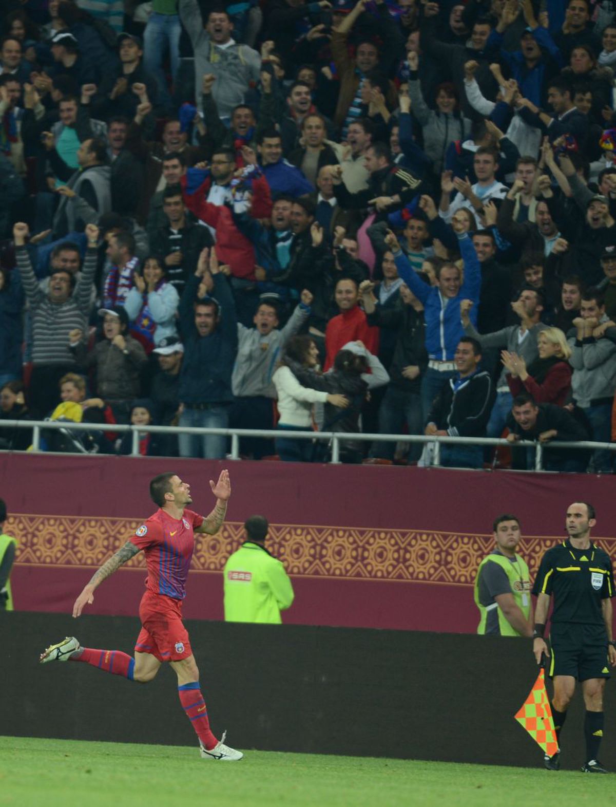 WOW! Dinamo va juca într-un echipament revoluționar în derby-ul cu FCSB » Cum arată noile tricouri ale „câinilor”