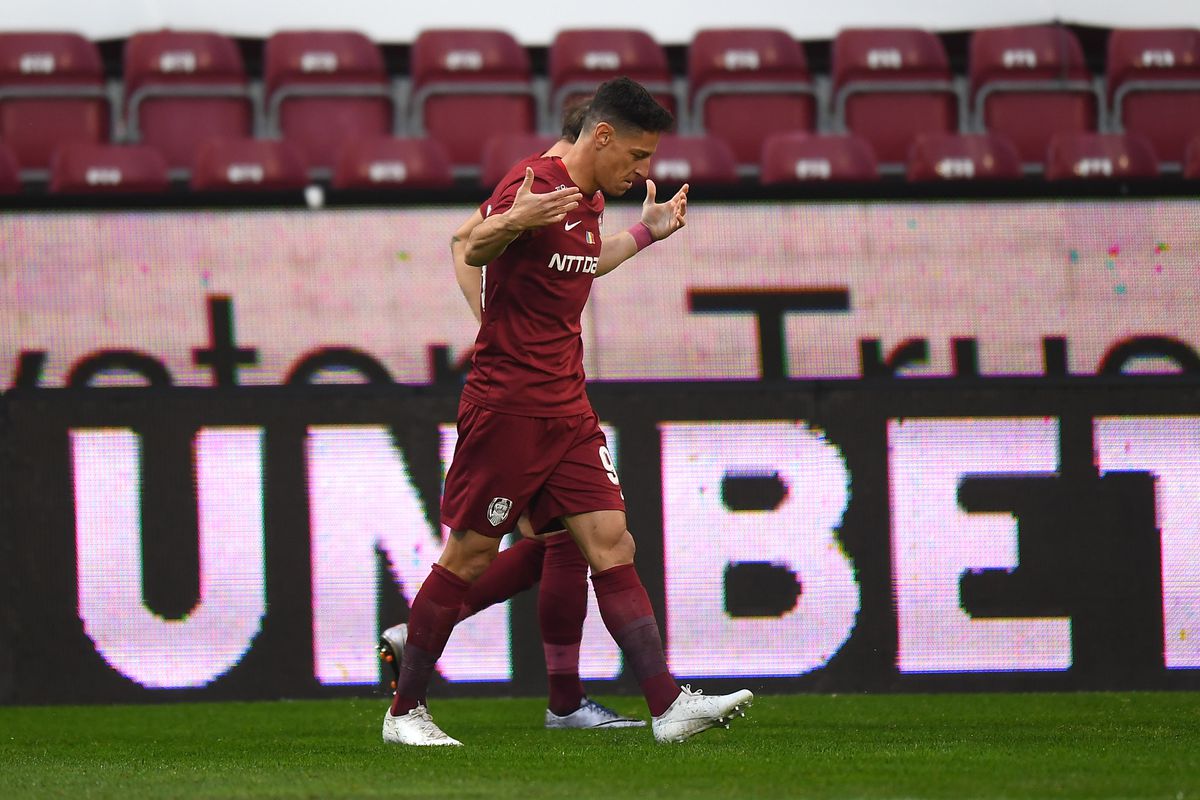 EXCLUSIV Dan Petrescu și-a găsit mijlocașul de creație! Cu cine negociază șefii lui CFR Cluj