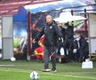 UPDATE CFR Cluj a primit o ofertă pentru unul dintre preferații lui Dan Petrescu! Clubul e nemulțumit: „Nici pentru jucător nu e o propunere avantajoasă”