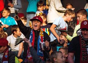 Copiii lăsați pe stadion de Sparta Praga au avut scandări rasiste la adresa lui Rangers! Stadionul tocmai fusese interzis de rasism