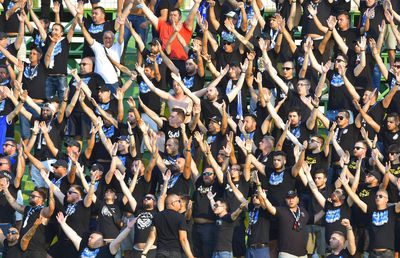 Conducerea FCU Craiova rămâne fermă pe poziții: „Jucăm fără spectatori, e legislație tâmpită!” » Ultrașii lui CSU ies la atac: „Deschideți porțile, impostorilor!”