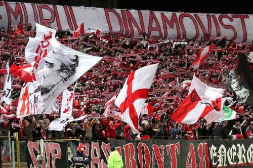 Suporterii lui Dinamo și-au recăpătat optimismul după numirea lui Mircea Rednic (59 de ani) și au solicitat revenirea lui Ionel Dănciulescu (44 de ani) la formație!
