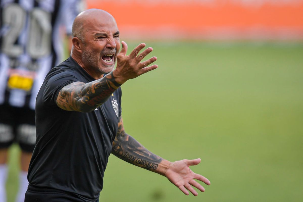 Sampaoli a explodat după duelul cu Cicâldău și Moruțan din Europa League: „E jenant ce s-a întâmplat! Meciul nu mai trebuia reluat”