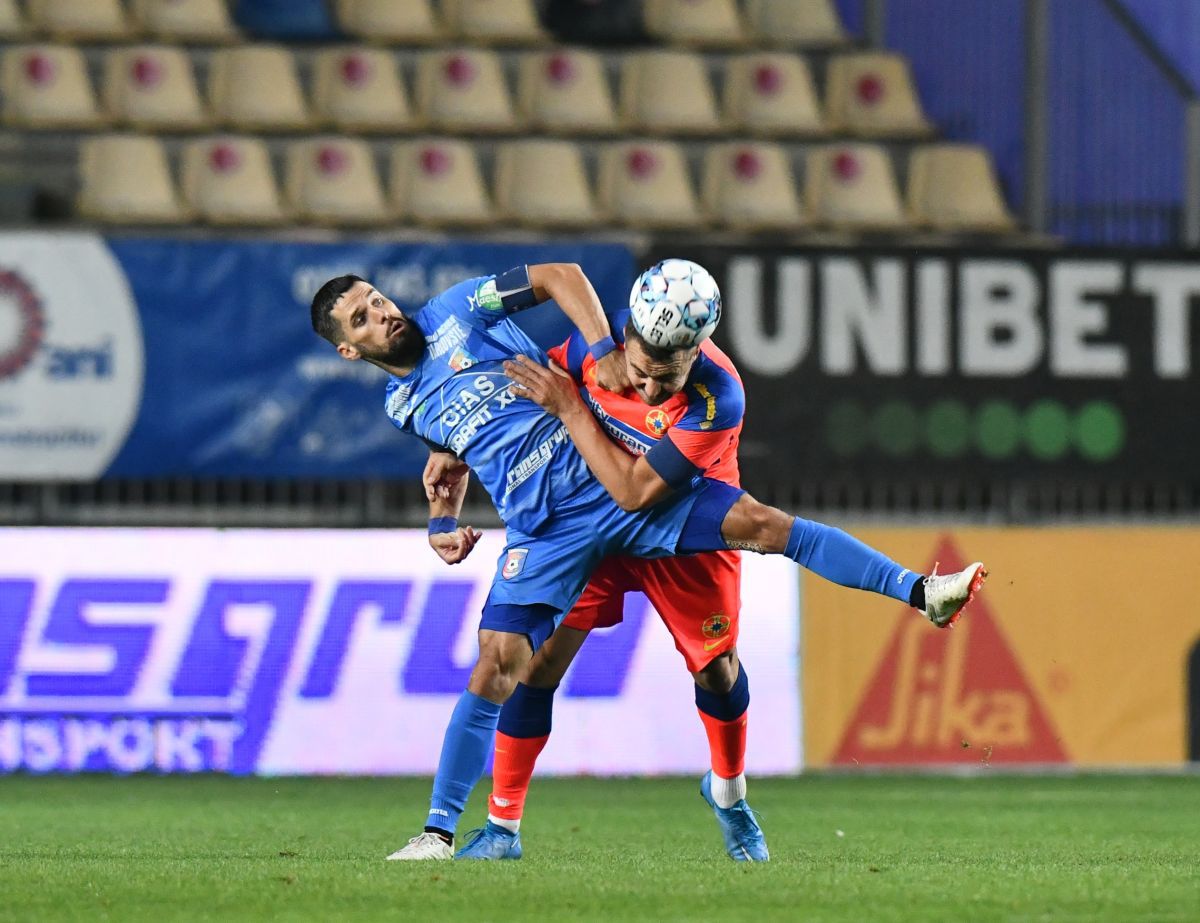 Toți ochii pe el la Chindia - FCSB » Vasile Miriuță a dezvăluit interesul maghiarilor: „Cred că poate să joace acolo!”