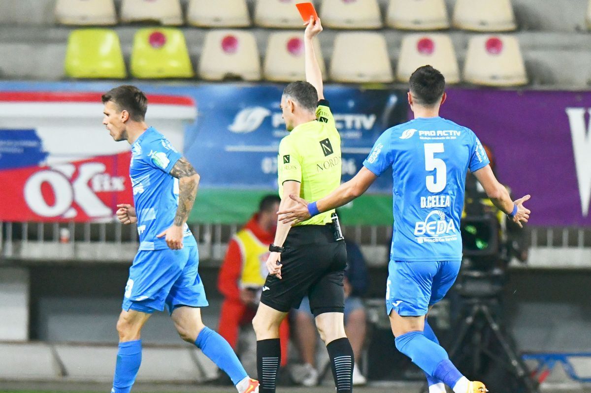 Discurs-manifest al atacantului Chindiei: „E tragi-comic, Crețu a recunoscut că nu a fost atins. Rusandu ne-a tăiat aripile, la final ni le-a și frânt!”