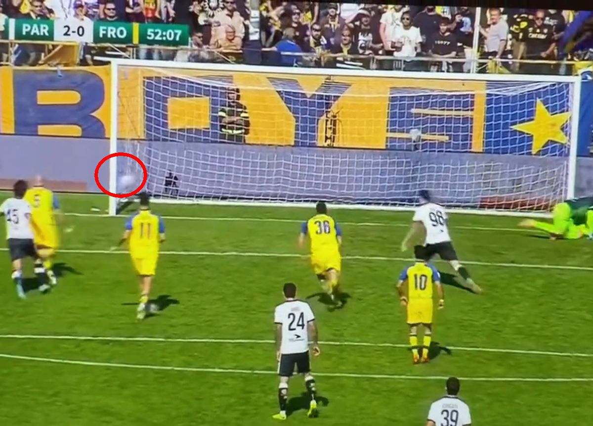 Dennis Man, gol incredibil din penalty