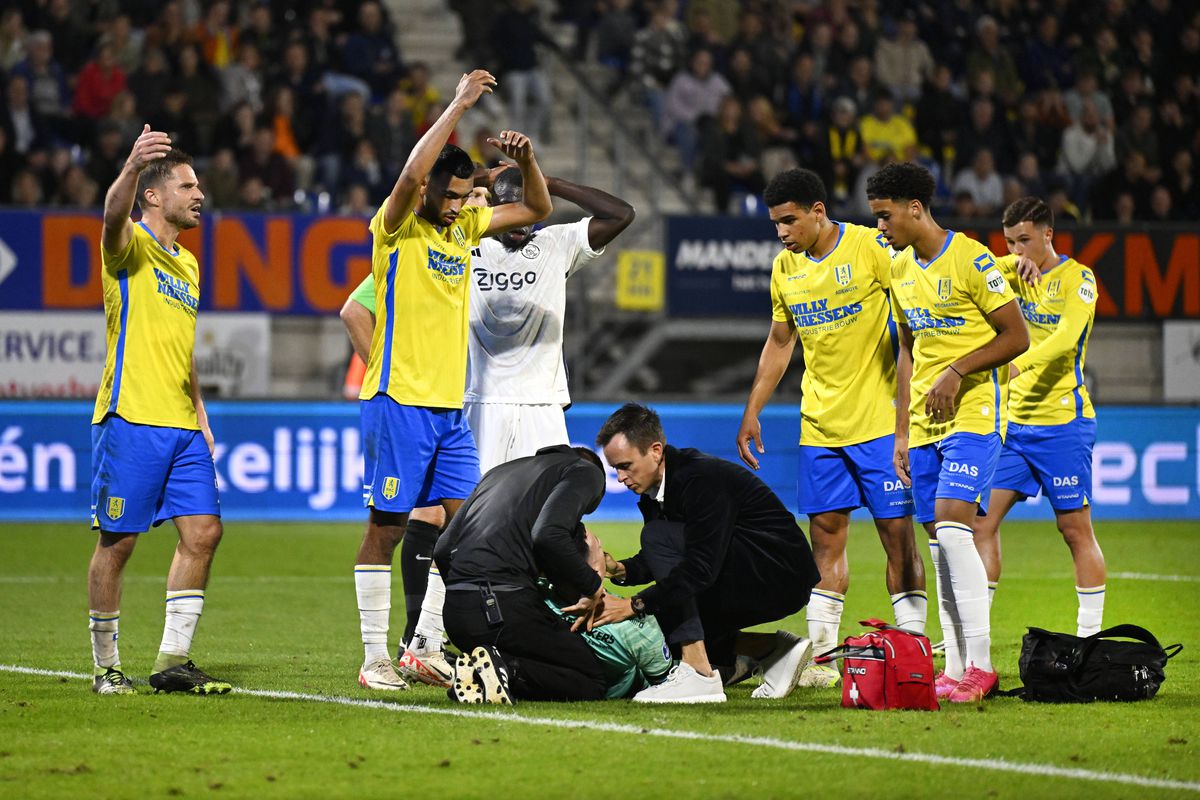 Dramă pe gazon. A trebuit să fie reanimat! Jucătorii au izbucnit în lacrimi