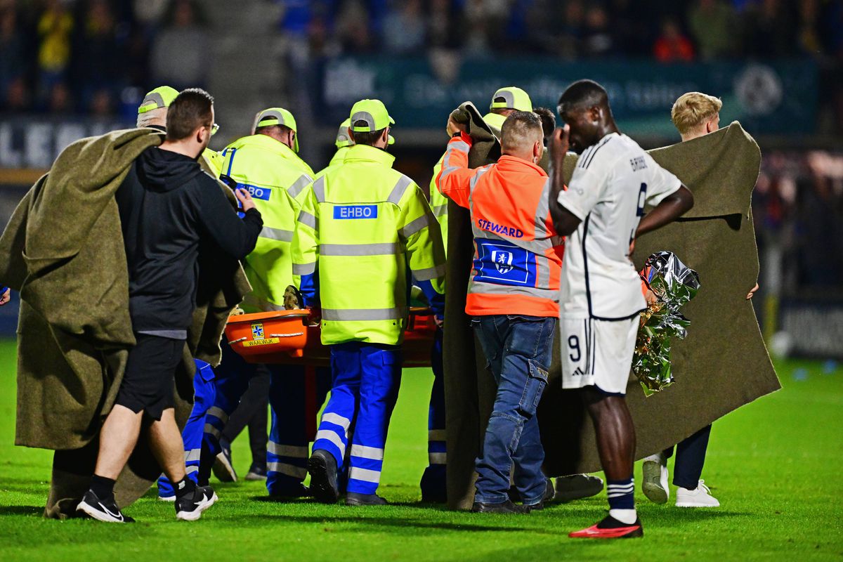 Dramă pe gazon în Waalwijk - Ajax! Portarul Etienne Vaessen a fost la un pas de moarte