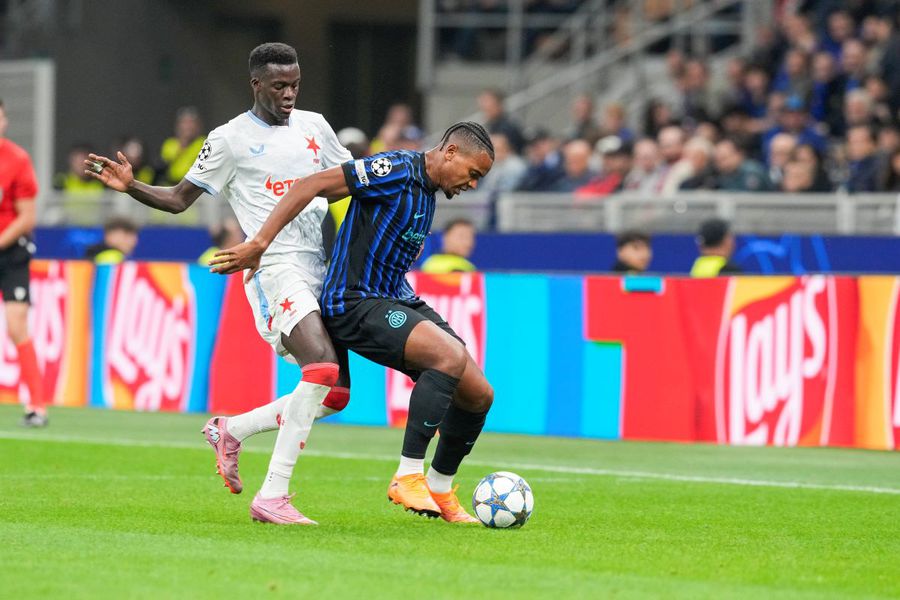 Au publicat contractul vedetei lui Cristi Chivu din Liga Campionilor » Ce salariu, clauze, bonusuri și obligații are Manuel Akanji