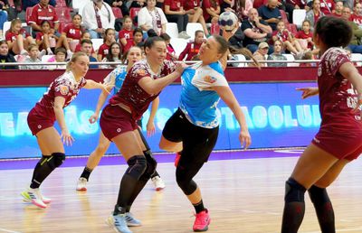 CSM București a câștigat derby-ul cu Rapid » Demonstrație de forță în ultimele 10 minute