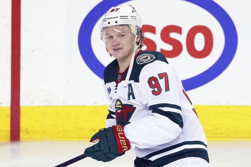 Internaționalul rus Kirill Kaprizov a semnat cel mai mare contract din istoria ligii americane de hochei/ foto Imago Images