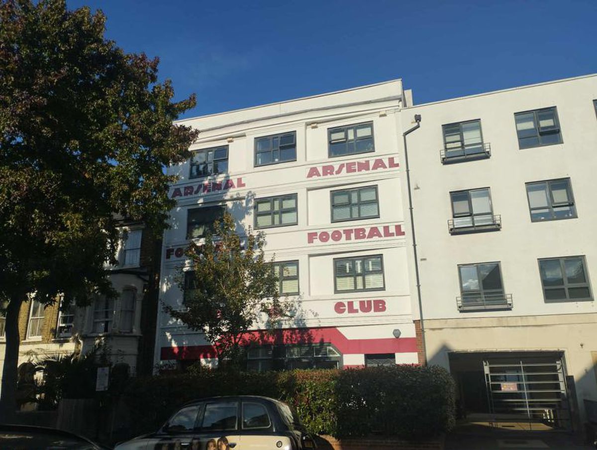 Pe locul legendarului stadion „Highbury” din Londra a „crescut” un complex rezidențial» Britanicii au păstrat rămășițele fostei „case” a lui Arsenal