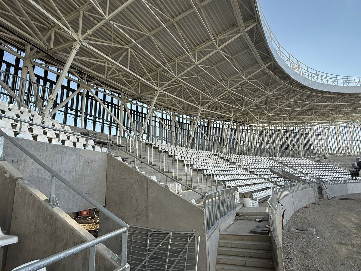 Cea mai controversată arenă din România! Orașul cu 60.000 de locuitori e gata să o inaugureze