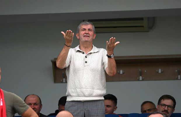 Valeriu Iftime l-a jignit, după ce a primit interdicție la transferuri: „Dobitocul ăla n-a citit mailul”