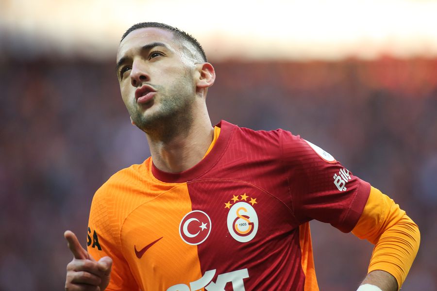 Hakim Ziyech în tricoul lui Galatasaray Raul Rusescu, despre Ziyech, dorit de CFR: „La asta mă gândesc”