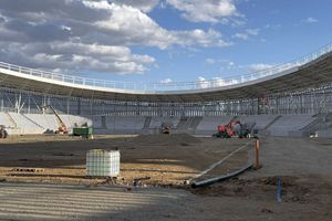 Cea mai controversată arenă! Orașul cu 60.000 de locuitori, cu echipă în Liga 2, e gata să-și inaugureze al doilea stadion