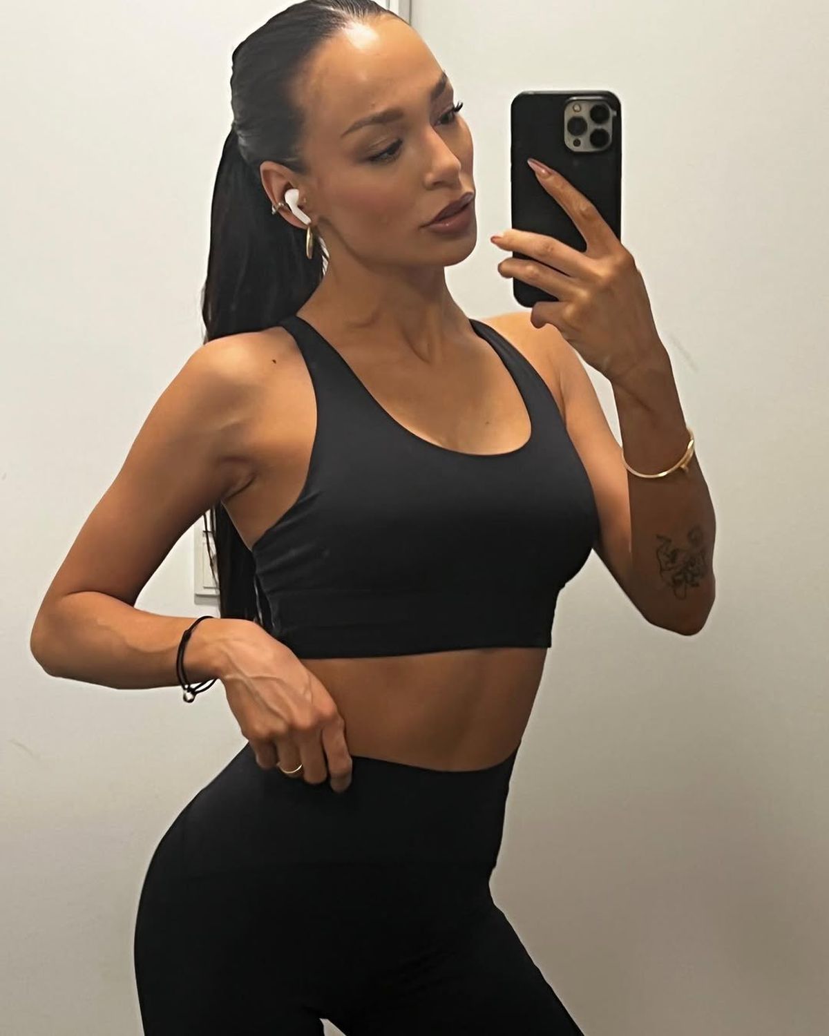 Edita Aradinovic și Sofia Sasic. Foto: Instagram