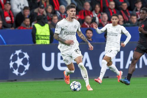 Dennis Man a fost titular în Leverkusen - PSV, în Liga Campionilor/ foto: Imago Images