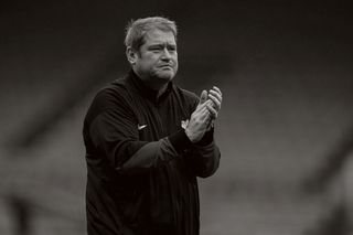 Fostul antrenor de la Liverpool și Chelsea s-a sinucis