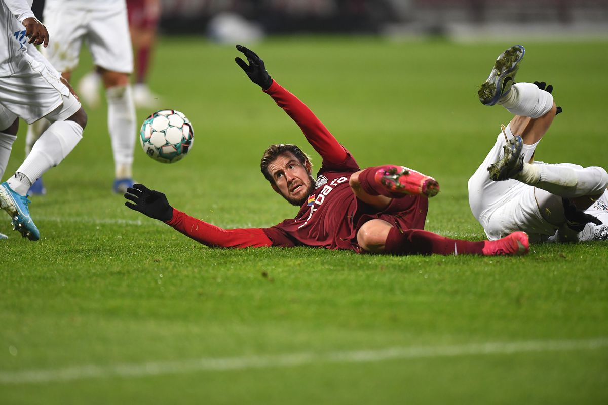 Ilie Dumitrescu explică decizia lui Dan Petrescu de a pleca de la CFR Cluj: „El a spus deja mai mult decât trebuie”