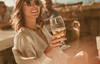 Micile plăceri vinovate: cum ne ajută să avem o stare de spirit mai bună