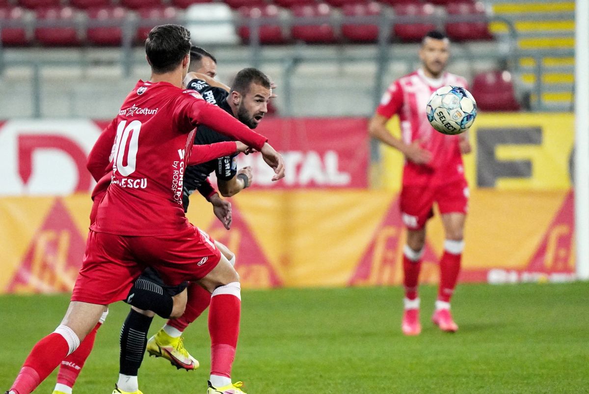 UTA - Chindia Târgoviște 0-2. Unii cu ocaziile, alții cu golurile » Chindia dă lovitura la Arad, într-un meci dominat copios de arădeni