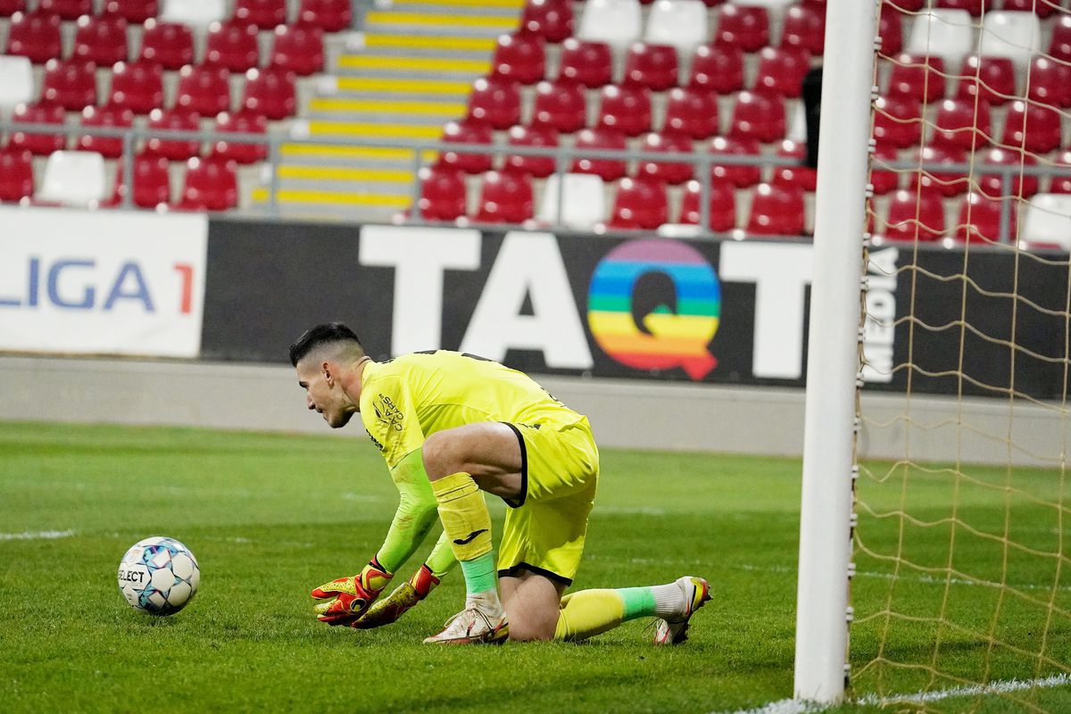 Declarația zilei în Liga 1: „Băiatul meu de 14 ani dădea gol din acele poziții”