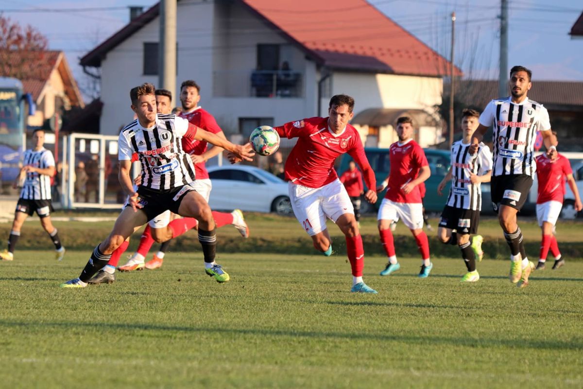 Liga 2, etapa #12. Surpriză mare: U Cluj a pierdut bătălia de la Șelimbăr! » Clasamentul actualizat