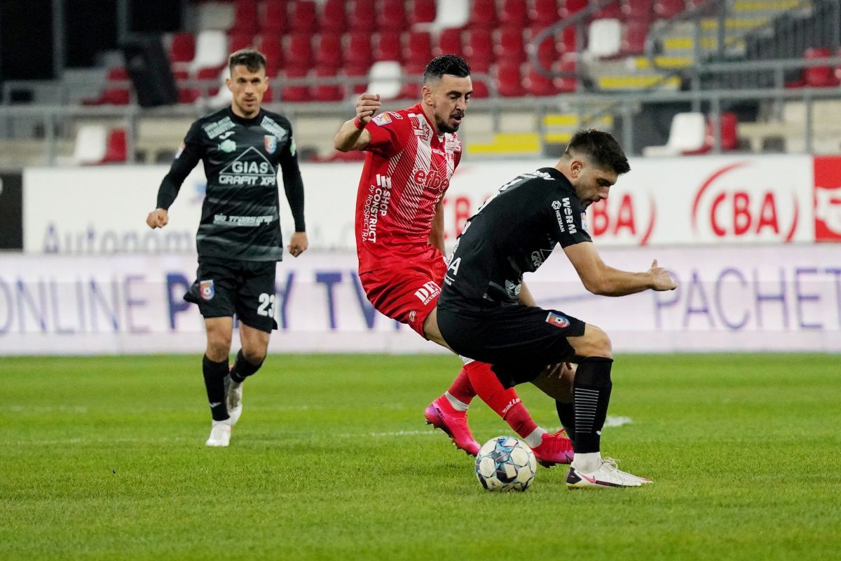 Declarația zilei în Liga 1: „Băiatul meu de 14 ani dădea gol din acele poziții”