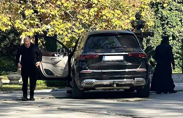 Agitație la palat după demisia lui Dică » Un personaj-cheie și-a făcut apariția, urmat de Gigi Becali