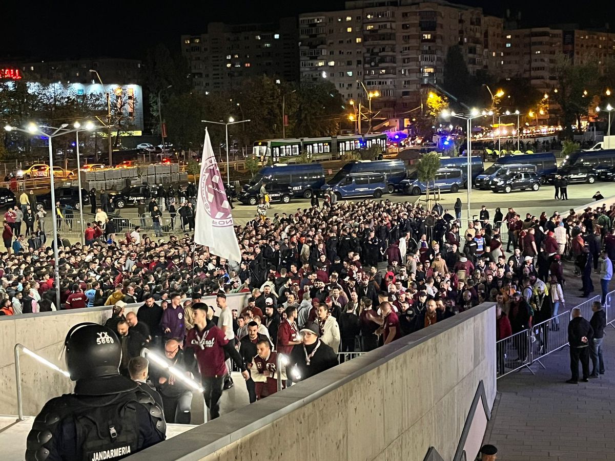 „Ne vedem după meci!” » „Ultrasul” din echipa Stelei n-a putut fi oprit: și-a amenințat adversarul + scandal cu Oprița pe teren!