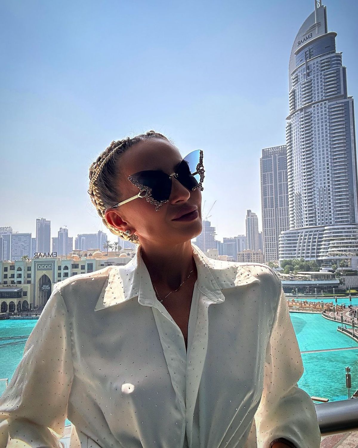 Crina Abrudan în costum de baie! Cum a apărut la o piscină de lux din Dubai