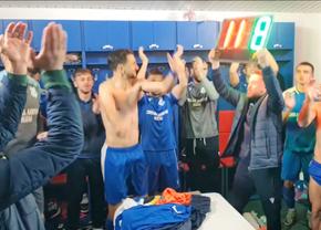 Fiesta în vestiar la Buzău. Ce au scandat jucătorii nou-promovatei în Liga 2, după ce au răpus-o pe Craiova