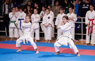 România se impune la Campionatul și Cupa mondială de Karate Shotokan Skdun