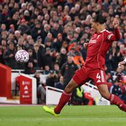 Liverpool - Aston Villa, în etapa #10 din Premier League // FOTO: Getty Images