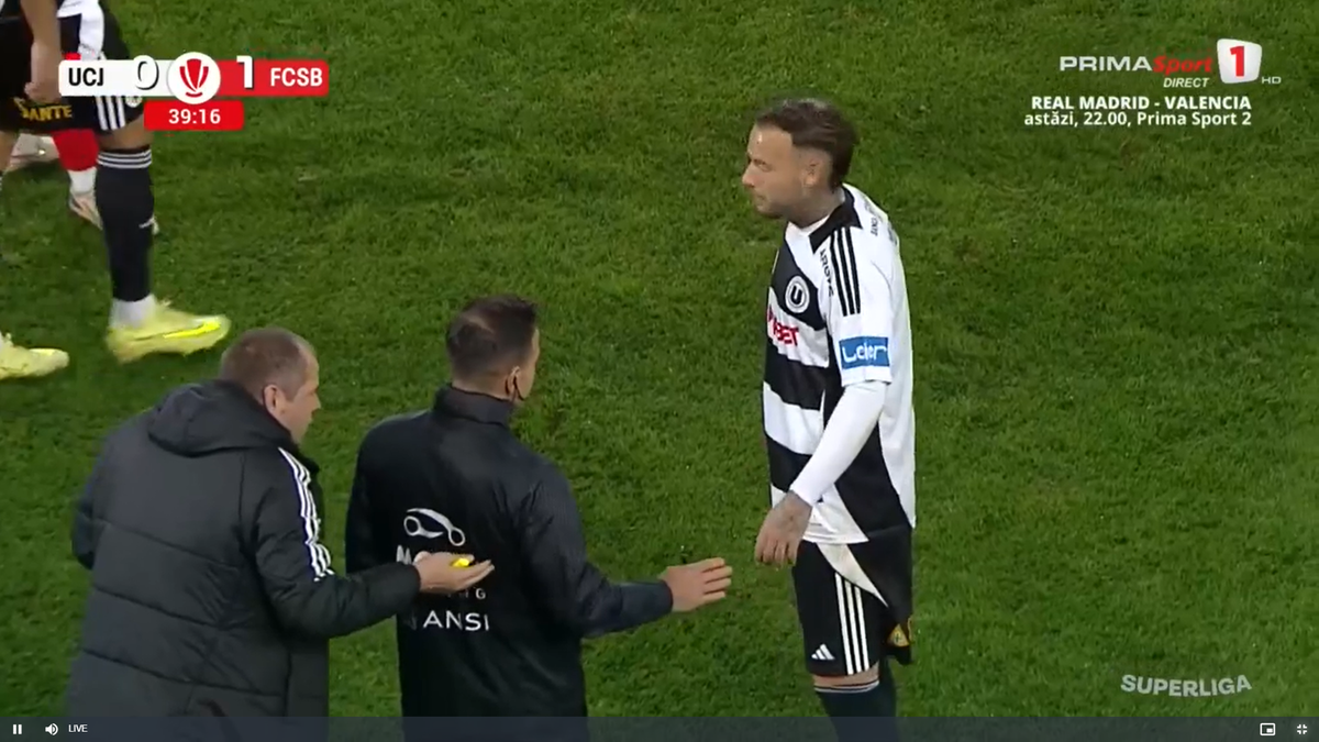 Clujenii acuză arbitrajul după eliminarea lui Murgia din eșecul cu FCSB: „Trebuia să simtă tenta”