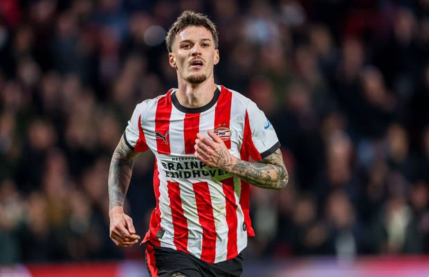 Un dublu campion al Olandei e impresionat de Dennis Man: „Nu mulți jucători fac asta”