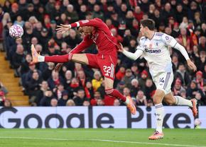 Liverpool - Aston Villa, meci tare în etapa #10 din Premier League » Deschidere de scor pe Anfield după o eroare imensă!