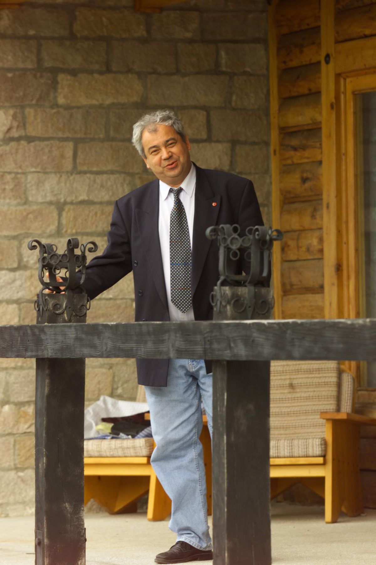 „Am salvat prin complicitate U Cluj de la retrogradare” » Om-cheie în vremea Cooperativei, interviu spectaculos, cu dezvăluiri în serie: „Fără Becali și casele de pariuri, echipele din Liga 1 dispar”