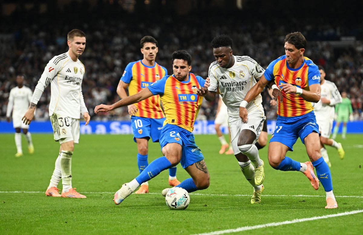 Real Madrid - Valencia 4-0 » Mbappe și două eurogoluri o desprind pe Real Madrid în fruntea La Liga