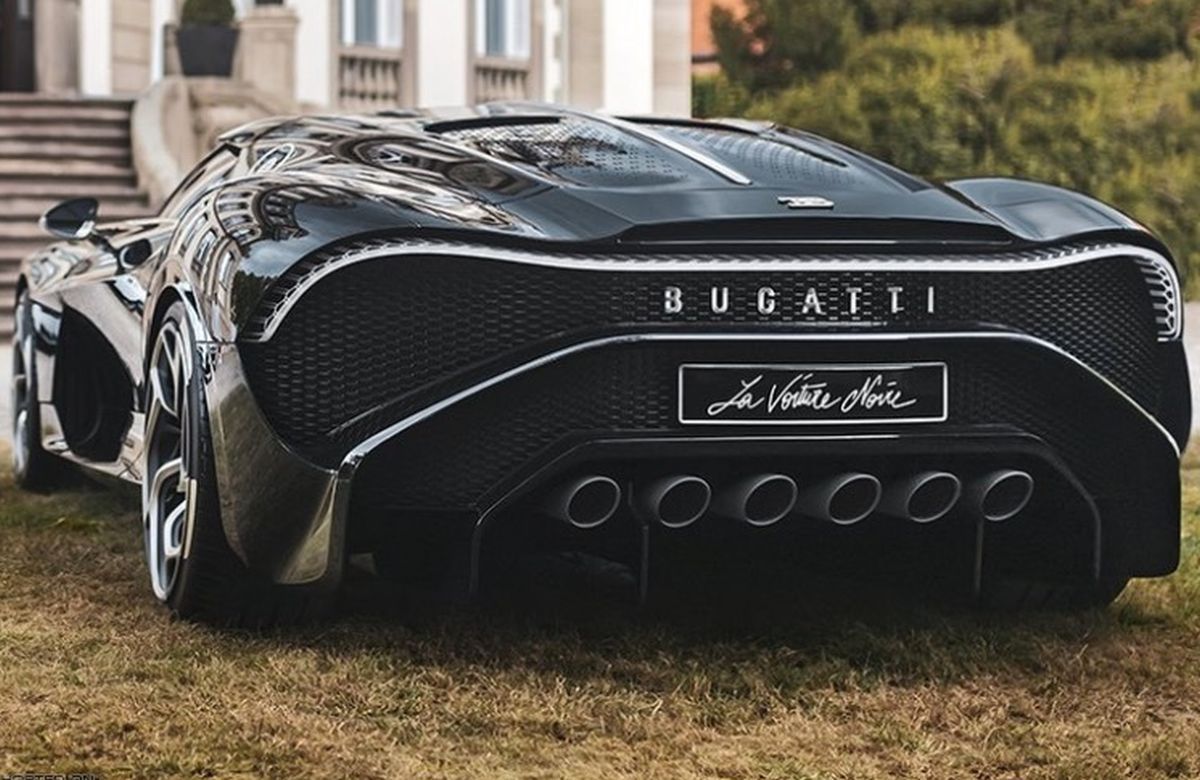 Top 10 fotbaliști cu cele mai scumpe mașini în 2025!