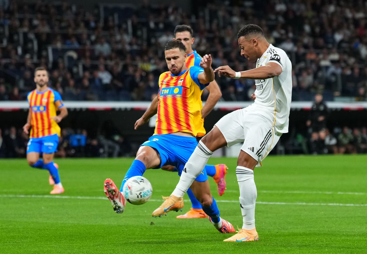 Real Madrid - Valencia 4-0 » Mbappe și două eurogoluri o desprind pe Real Madrid în fruntea La Liga