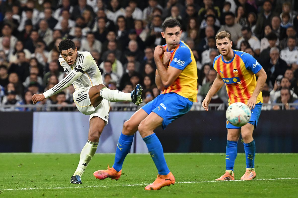 Real Madrid - Valencia 4-0 » Mbappe și două eurogoluri o desprind pe Real Madrid în fruntea La Liga