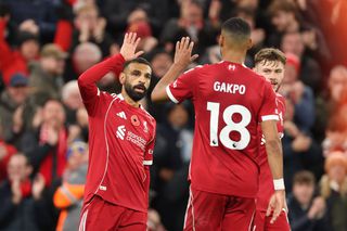 Liverpool câștigă după mai bine de o lună în Premier League! Salah și Gravenberch au adus victoria „cormoranilor” în fața propriilor suporteri