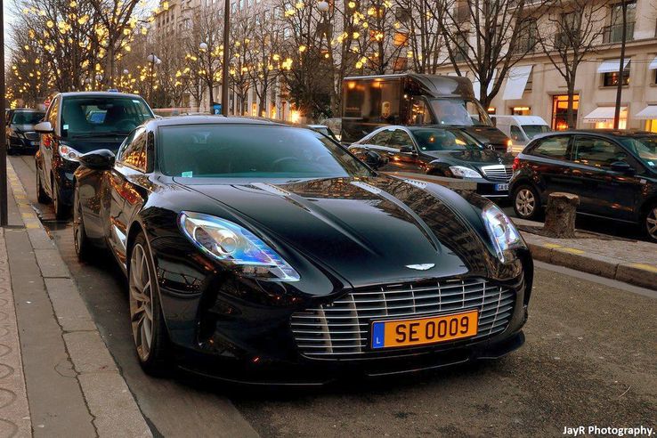 Locul 10. Aston Martin One-77, mașina lui Eto'o