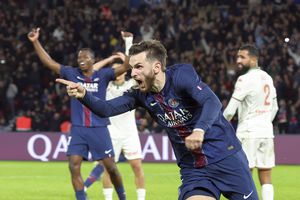 PSG a câștigat la ULTIMA fază și rămâne lider în Ligue 1