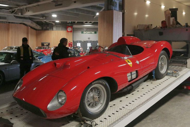 1: Lionel Messi - Ferrari 335 S Spider Scaglietti