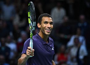 Felix Auger-Aliassime e primul finalist al Masters-ului 1000 de la Paris, crescându-și șansele de calificare la ATP Finals
