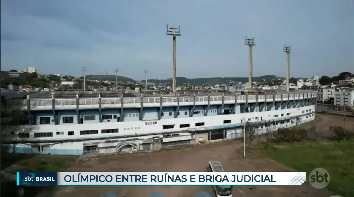 Dispare vechea arenă de 45.000 de locuri care a dat cel mai fin dribleur al țării