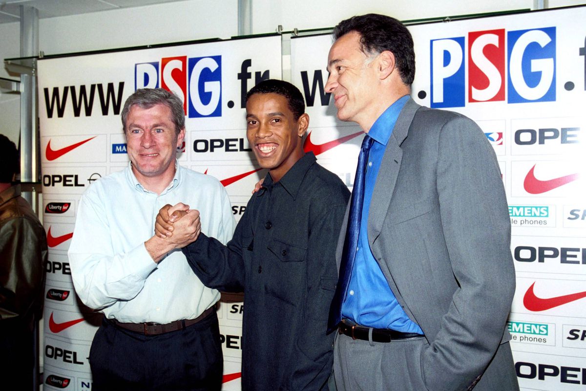 Dispare vechea arenă de 45.000 de locuri care a dat cel mai fin dribleur al țării